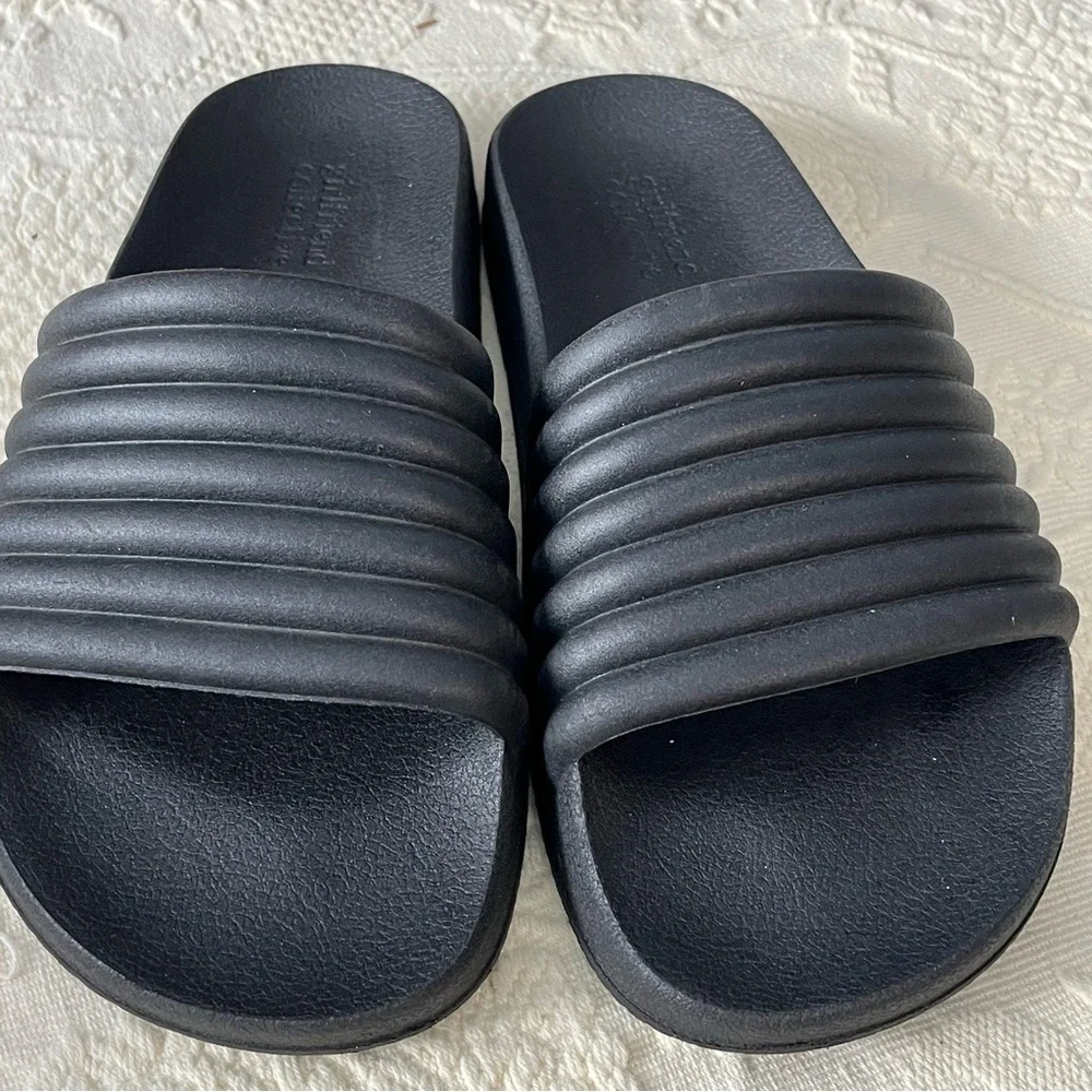 Girlfriend Collective Black Slides Women Size 7 Men’s Size 6 (unisex) - Picture 3 of 7